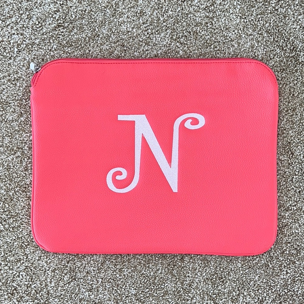 Jewell by Thirty-One Laptop or Ipad Case or Sleeve, Coral, Initial N